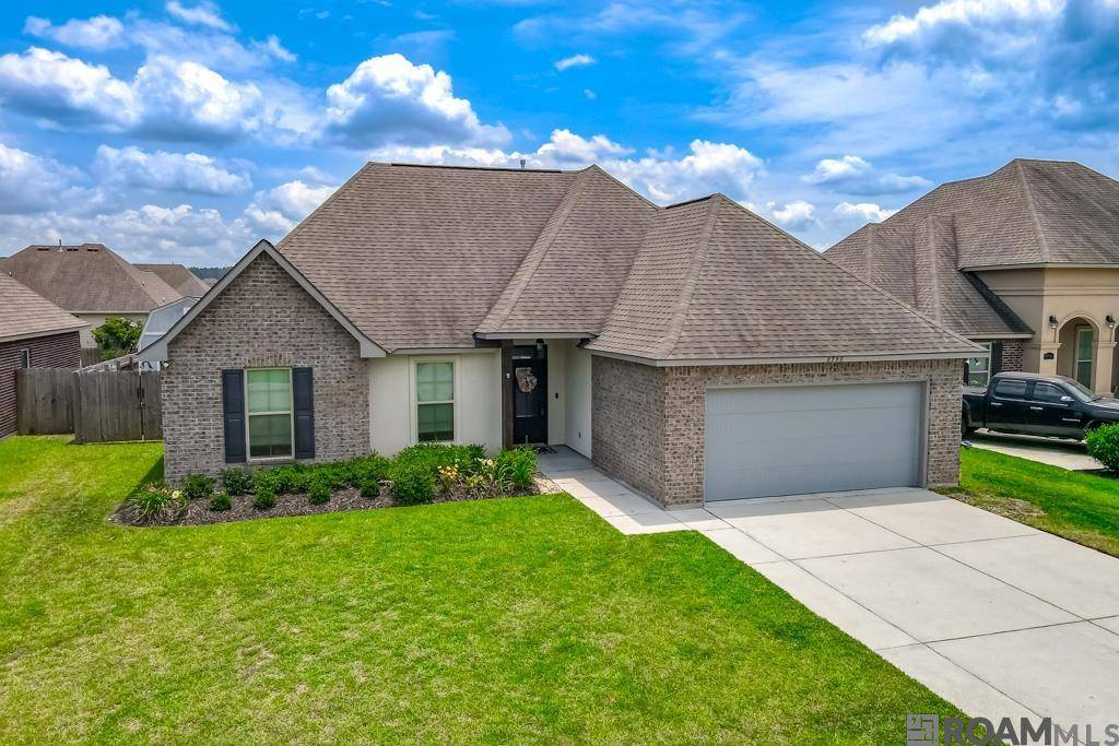 8798 Cresson Dr, Denham Springs, LA 70726