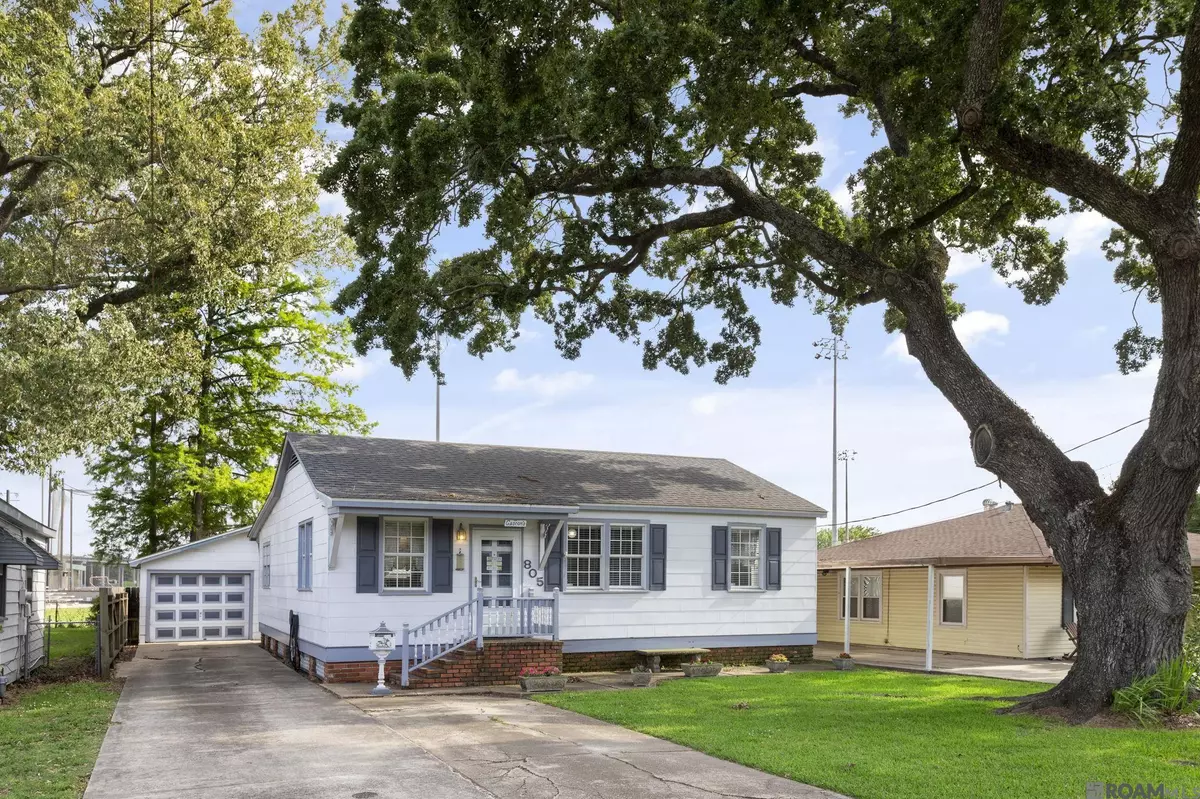Port Allen, LA 70767,805 Oaks Ave