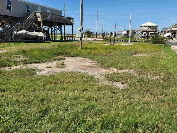 111 Abadie Lane, Grand Isle, LA 70358