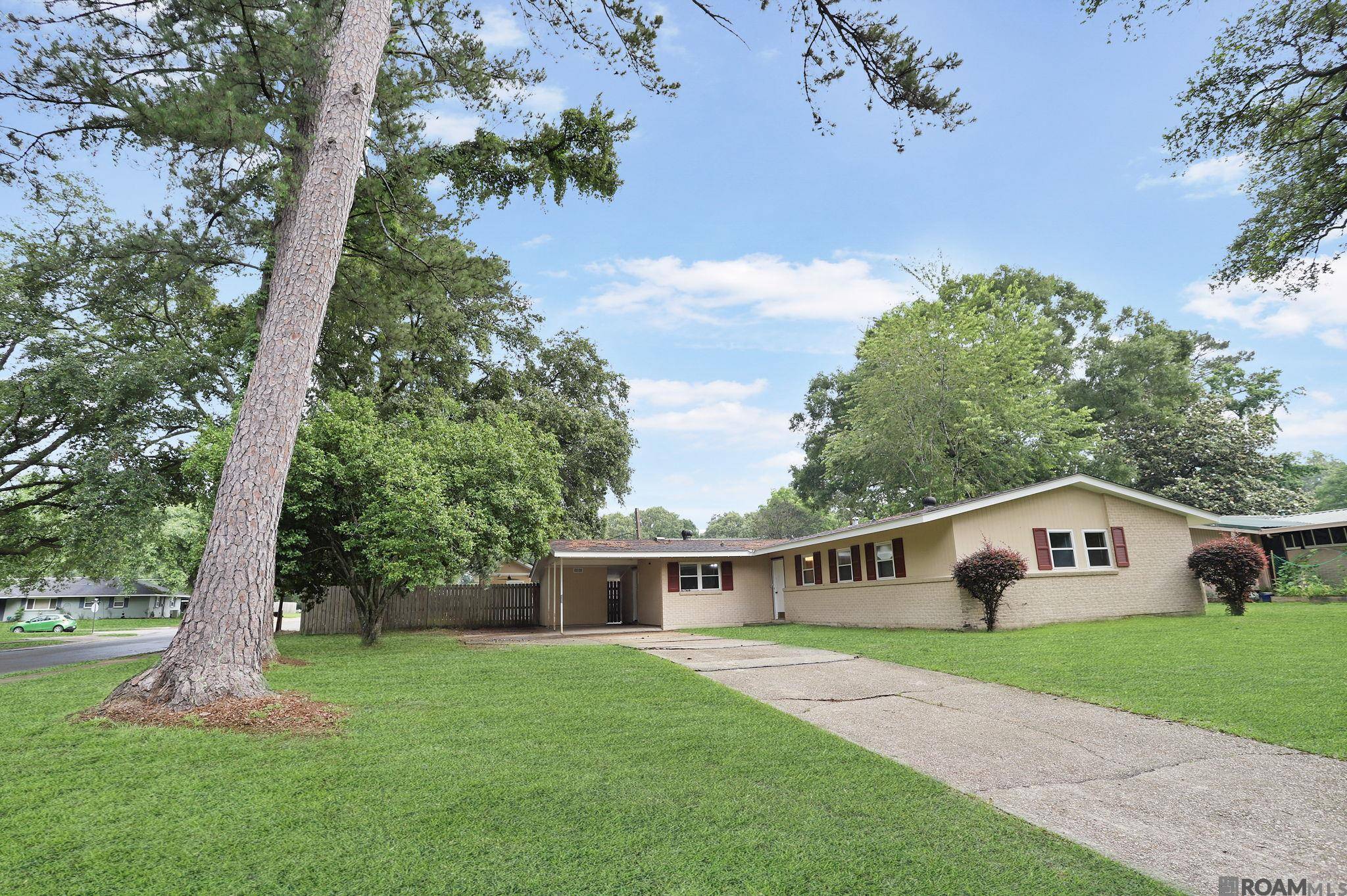 St Francisville, LA 70775,5794 Cypress St