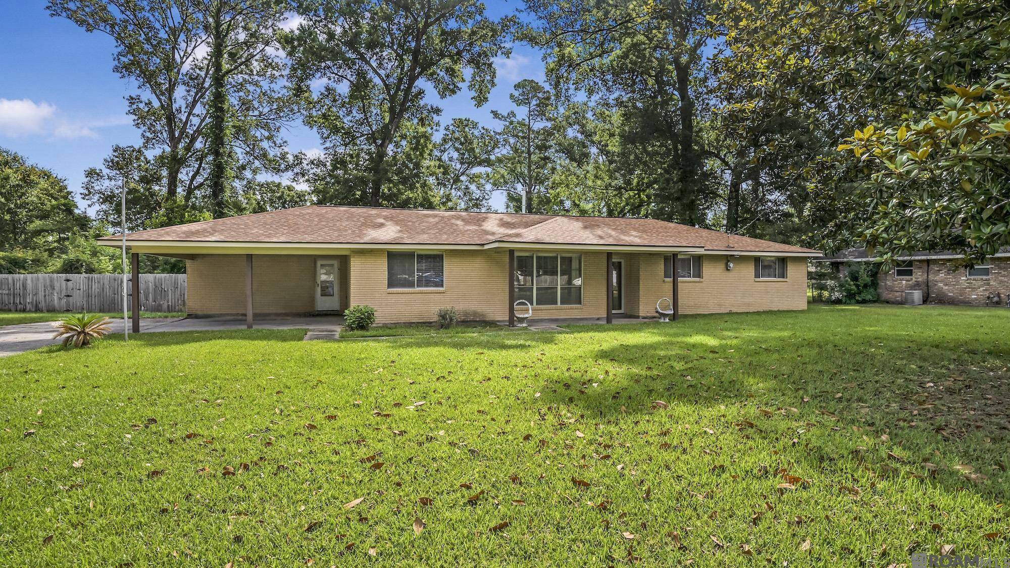 5388 Goodland Dr, Greenwell Springs, LA 70739