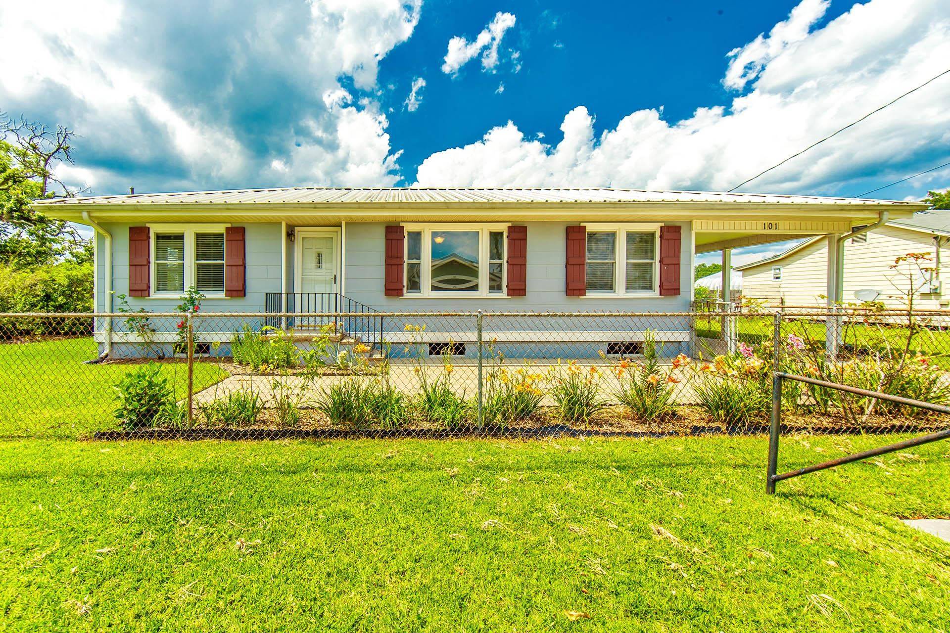 101 Waubun Avenue,  Schriever,  LA 70395