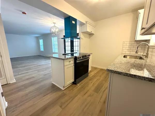 9853 Jefferson Hwy ##F34, Baton Rouge, LA 70809