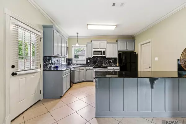 Zachary, LA 70791,6216 Woodbend Dr