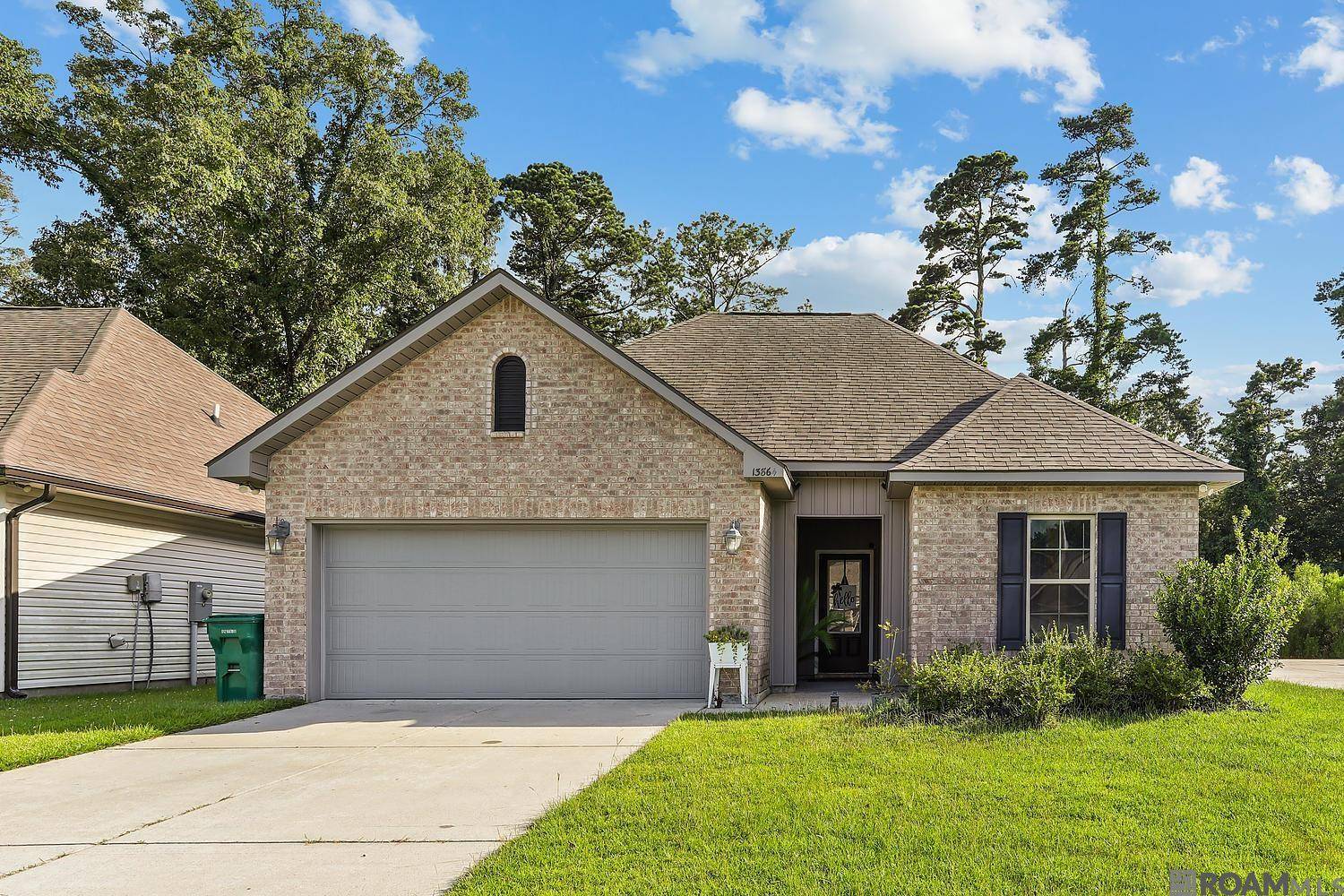 13864 Colt Dr, Denham Springs, LA 70726