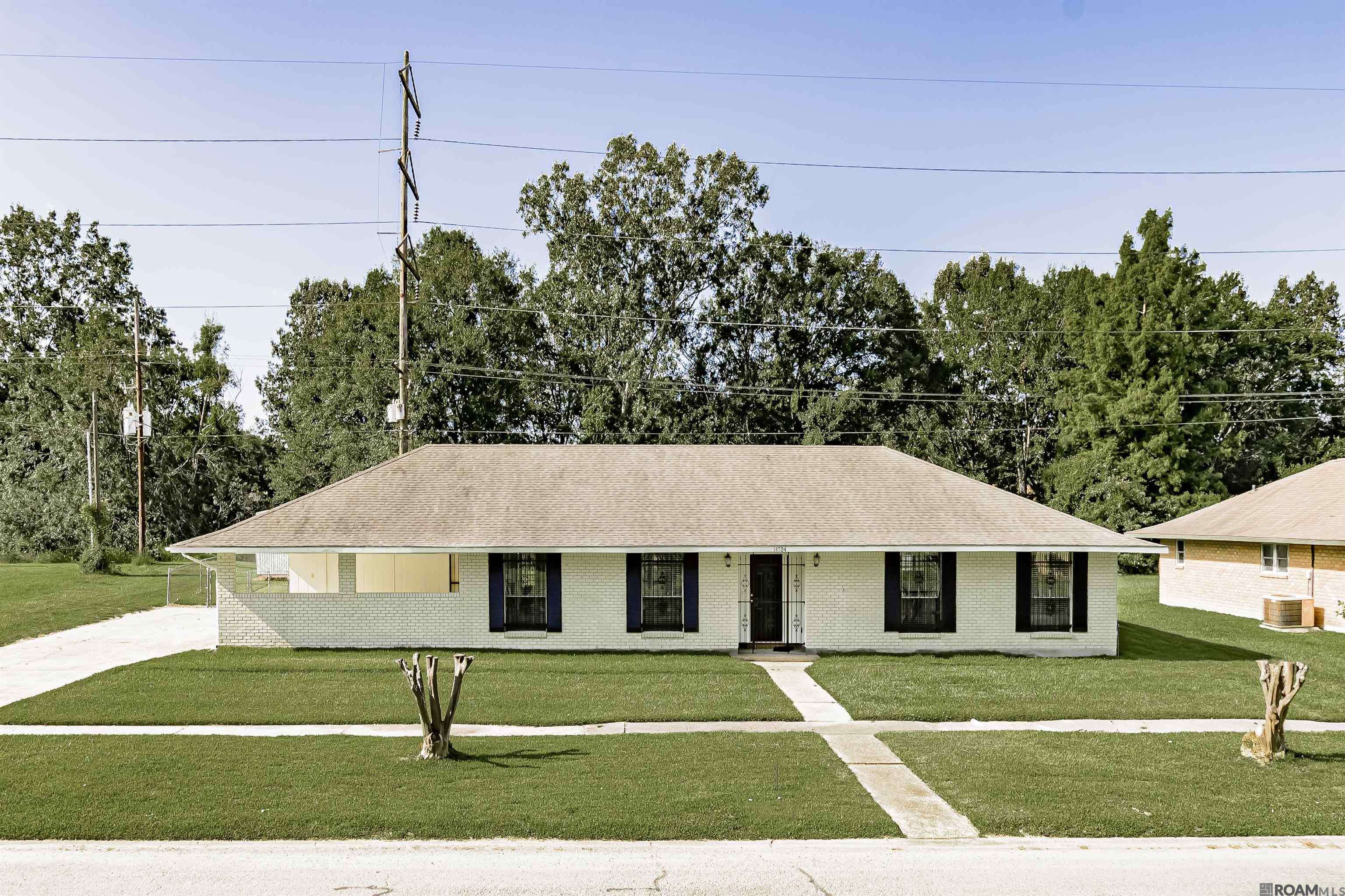 14704 Breton Dr, Baton Rouge, LA 70816