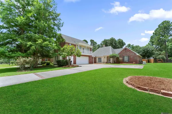 6226 Double Tree Dr, Baton Rouge, LA 70817