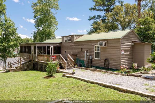 21054 Diversion Canal Rd, Maurepas, LA 70449
