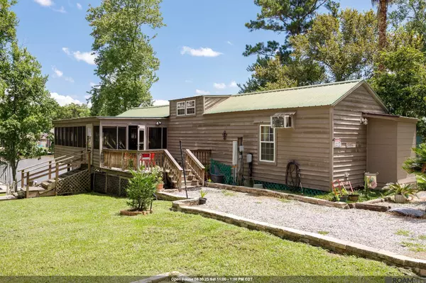 21054 Diversion Canal Rd, Maurepas, LA 70449