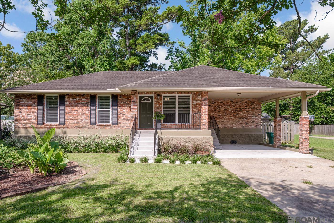 8854 Cedar Springs Ave, Denham Springs, LA 70726