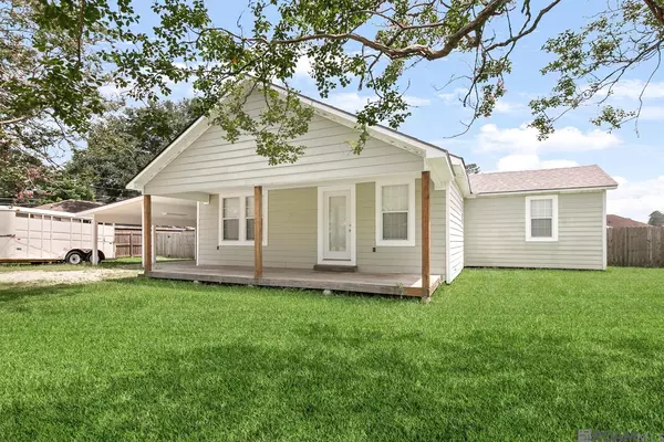13930 Achord Ln, Walker, LA 70785
