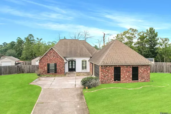 10191 Chanel Dr, Denham Springs, LA 70706