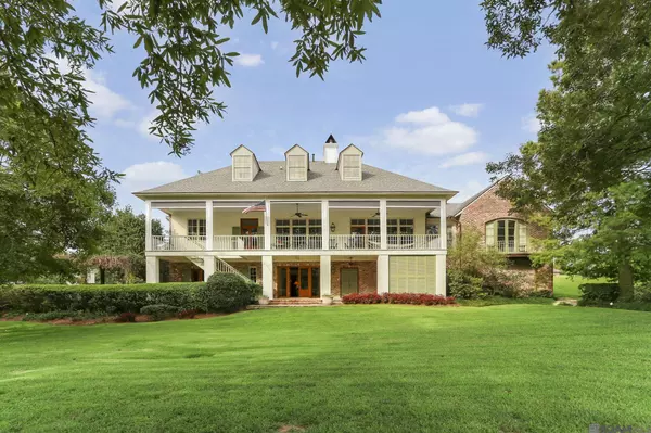 19026 S Augusta Dr, Baton Rouge, LA 70810