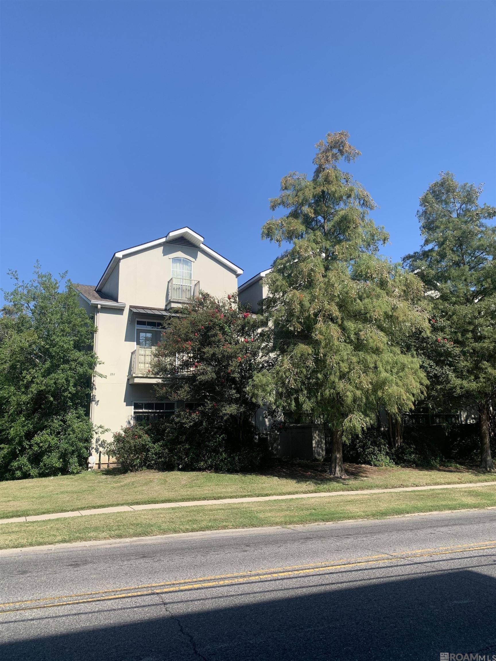 352 E Boyd Dr ##203, Baton Rouge, LA 70808