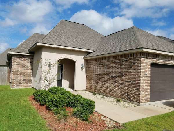 535 Greenwich Dr, Baton Rouge, LA 70820