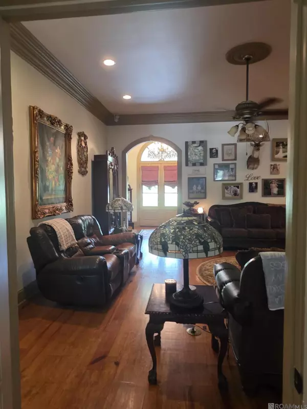 Walker, LA 70785,32375 Cane Market Rd