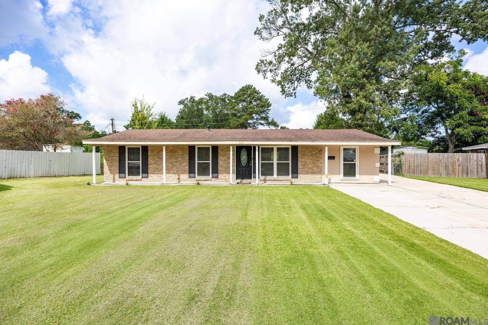 6111 Landis Dr, Baton Rouge, LA 70812
