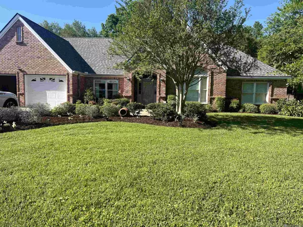 2020 E Evergreen St,  Gonzales,  LA 70737