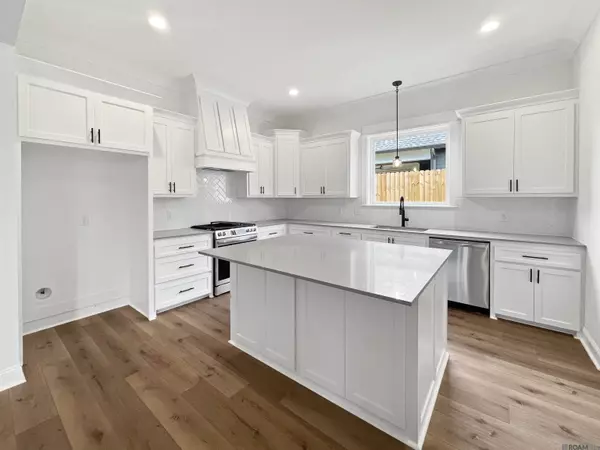 Greenwell Springs, LA 70739,17995 Delaney Dr