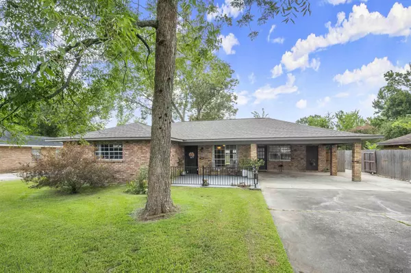 1607 S Sandra Ave, Gonzales, LA 70737