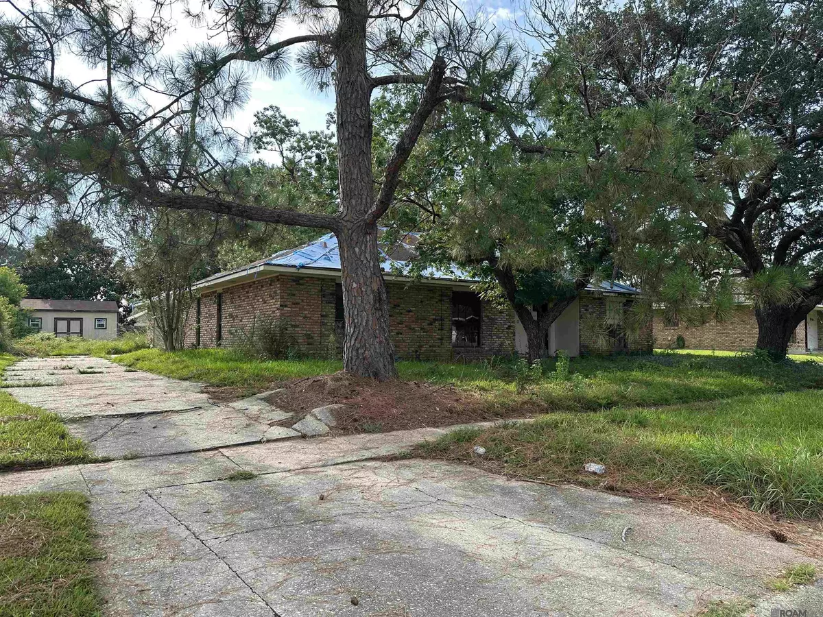 Baton Rouge, LA 70816,4930 Shadeland Dr