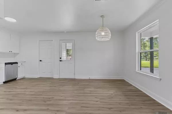 Livingston, LA 70754,20565 Benton Ln