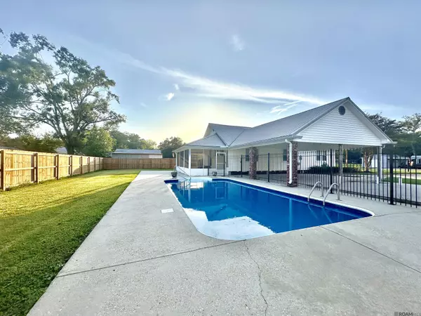 Sorrento, LA 70778,43499 Poplar St