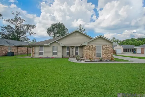 38204 Zilda St, Gonzales, LA 70737