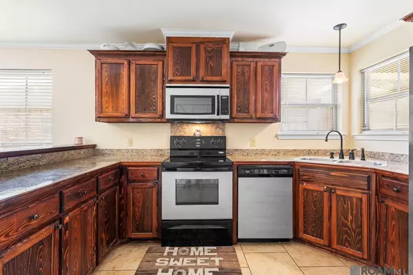 Livingston, LA 70754,28303 Lake Bistineau Dr