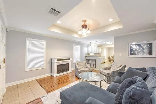 Thibodaux, LA 70301,176 Jolie Oaks Blvd