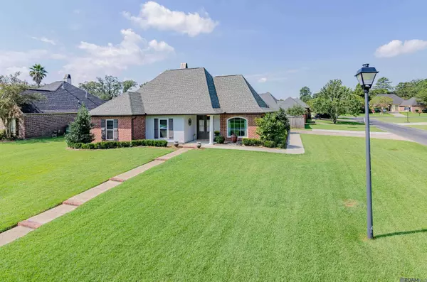 18077 Wilkes Dr, Prairieville, LA 70769