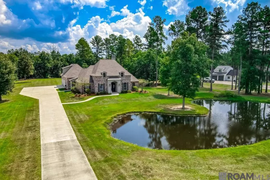 34422 Quarter Horse Ln, Walker, LA 70785