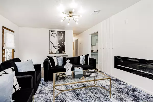 Baton Rouge, LA 70812,6779 E Upland Ave