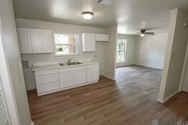 Baton Rouge, LA 70816,11976 Baylor Dr