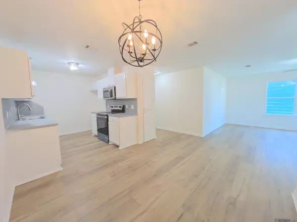 Baton Rouge, LA 70810,8568 Longwood View Ave