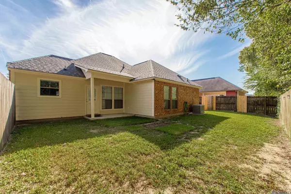 Gonzales, LA 70737,15069 Creek Side Dr