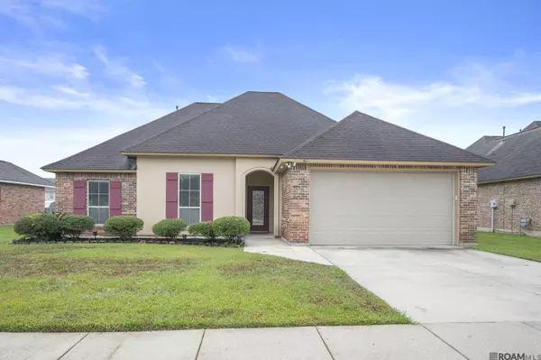 8862 Reserve Oak Ave, Zachary, LA 70791