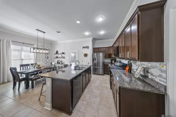 Gray, LA 70359,148 Red Maple Dr