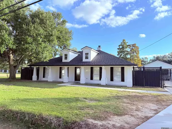 9028 Hill Dr, Baton Rouge, LA 70809