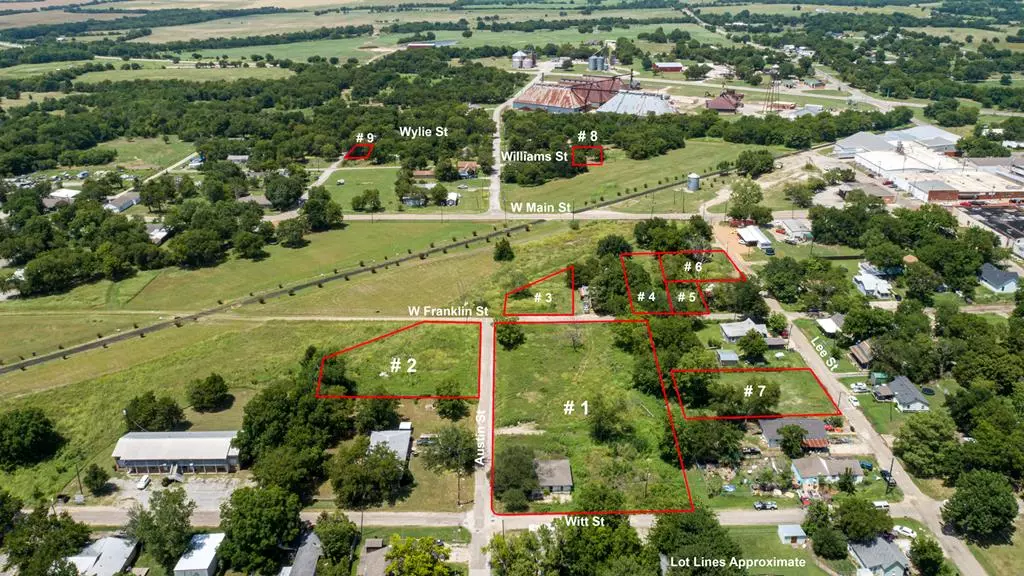 104 Lee St, Wolfe City, TX 75496
