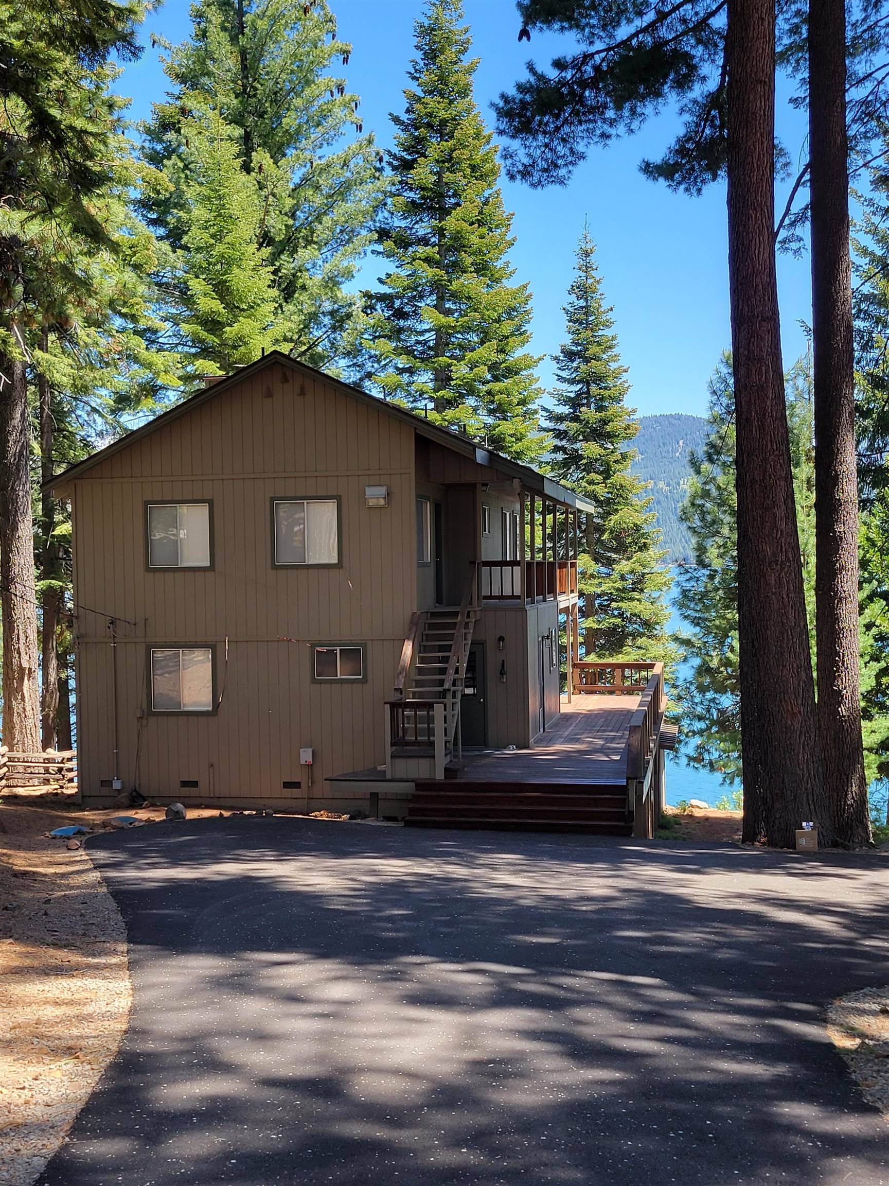570 Peninsula Drive, Lake Almanor, CA 96137