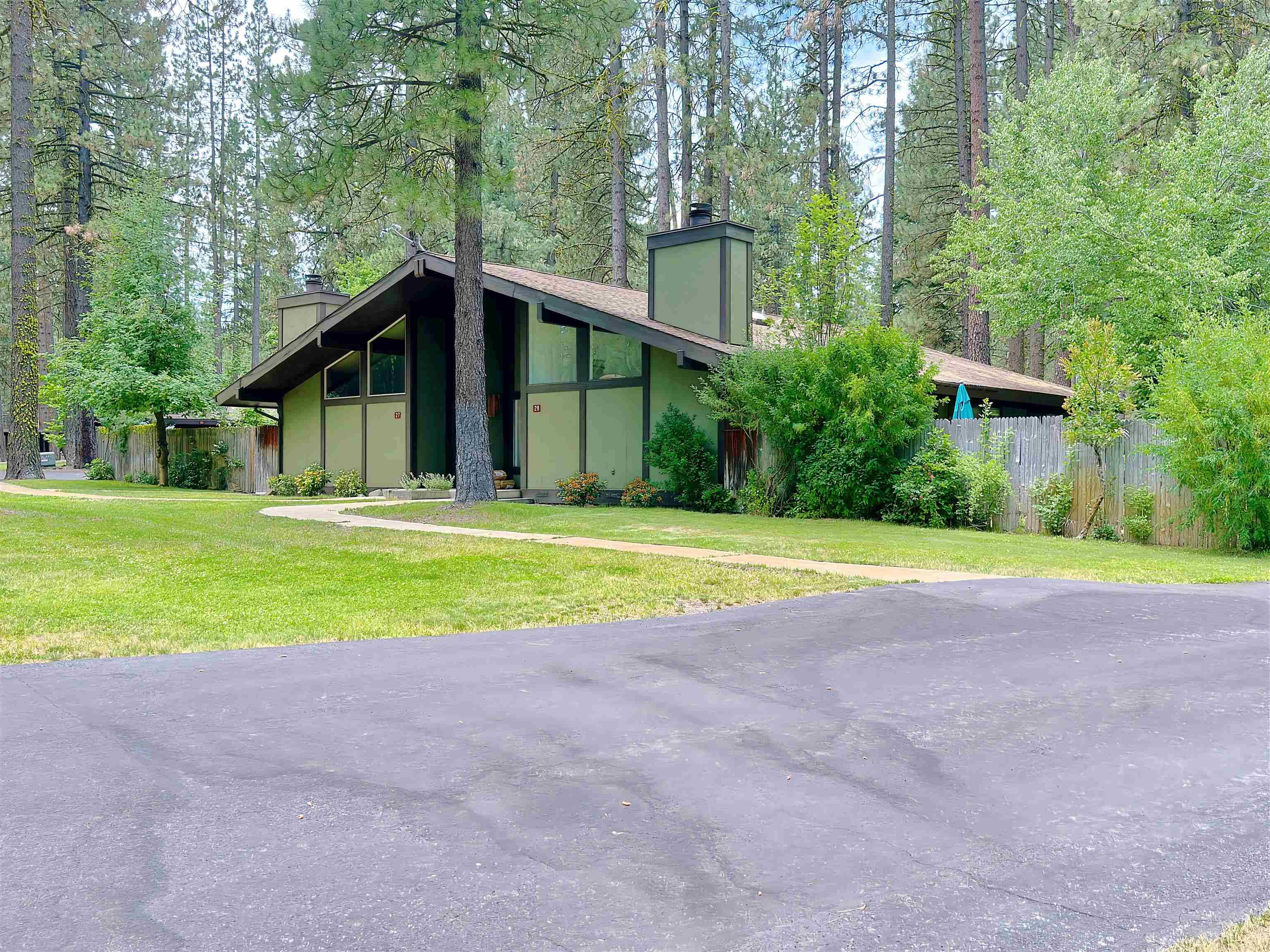 28 Graeagle Meadows Road, Graeagle, CA 96103-1120
