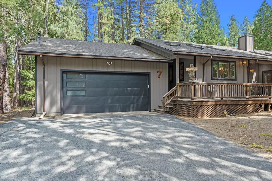 7 Mohave Trail, Graeagle, CA 96103-9702