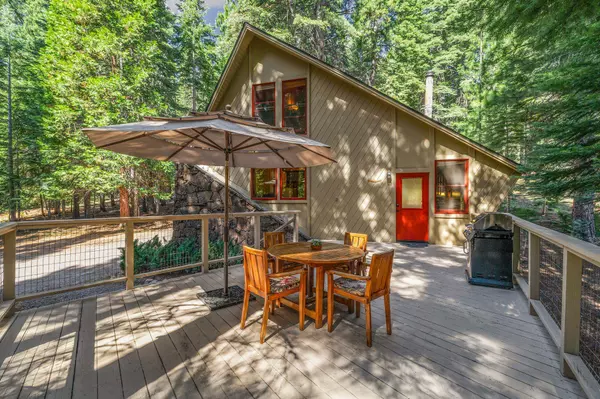 1107 Peninsula Drive, Lake Almanor, CA 96137