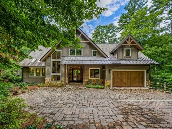 64 Bee Tree WAY, Lake Toxaway, NC 28747