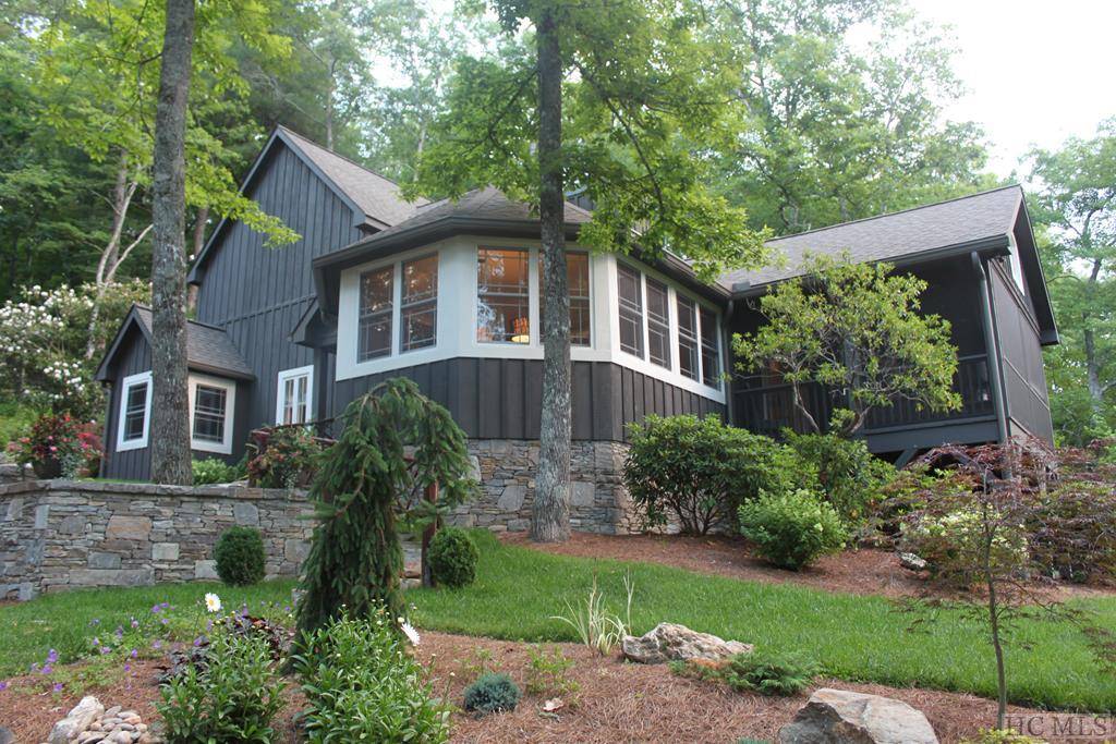 662 Wyanoak RD, Highlands, NC 28741
