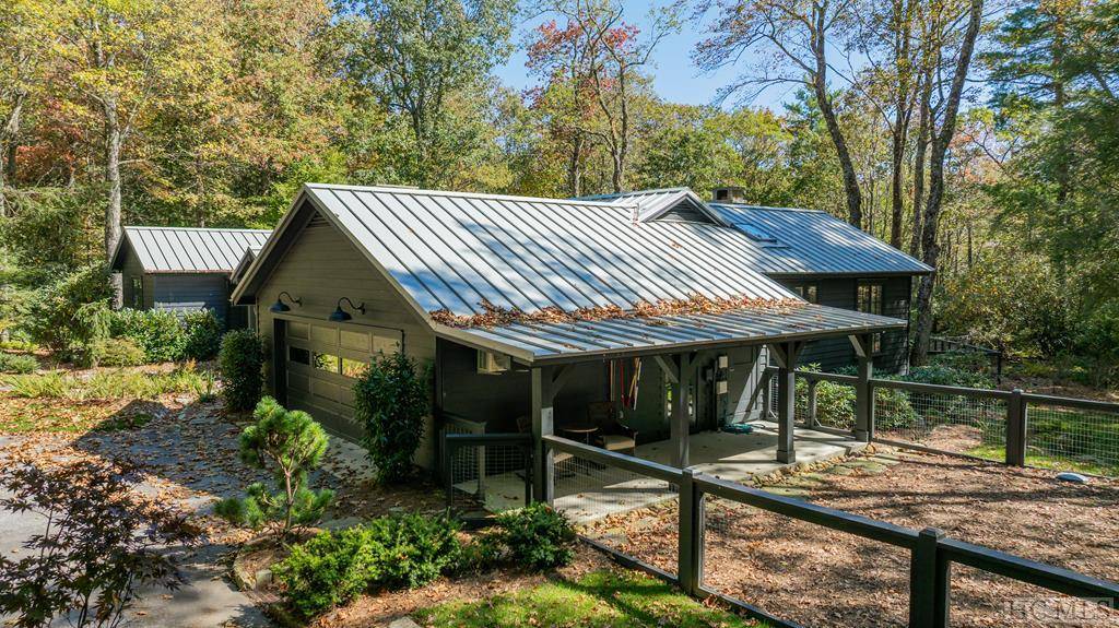 Highlands, NC 28741,Address not disclosed
