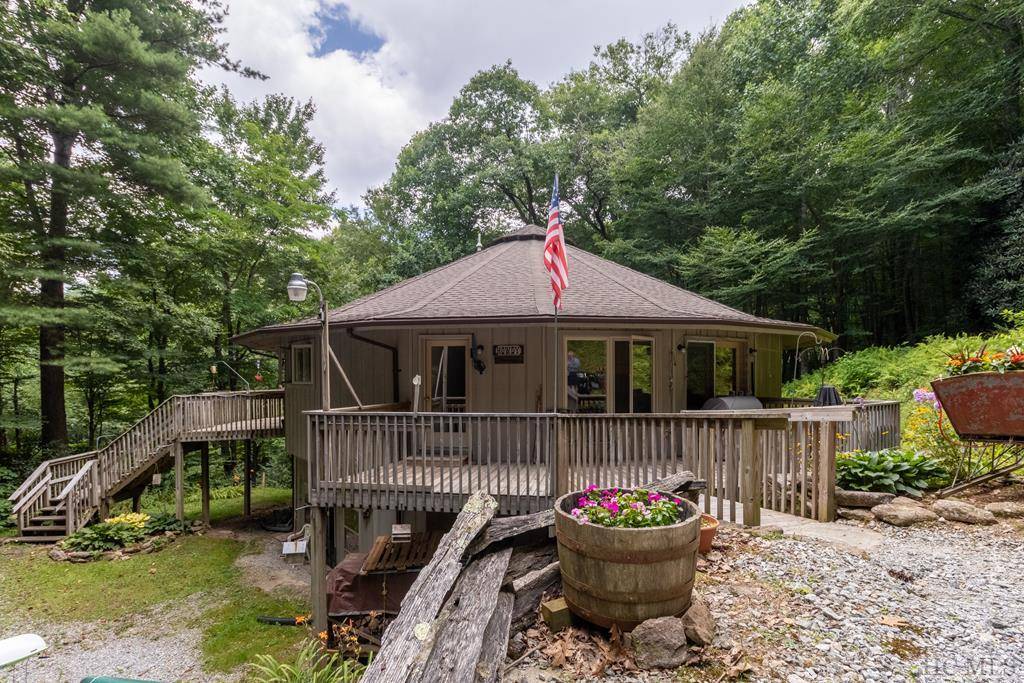 1296 Mill Creek RD, Cullowhee, NC 28723