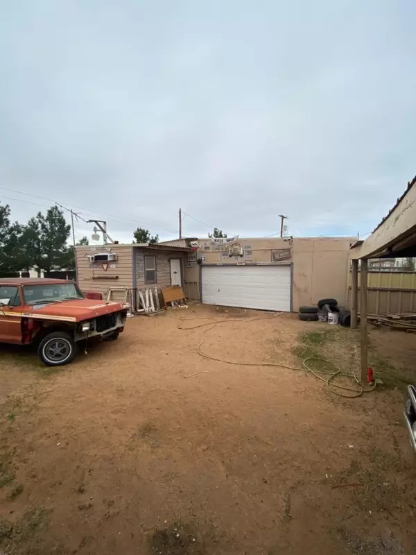 Levelland, TX 79336,112 Badger Avenue #10