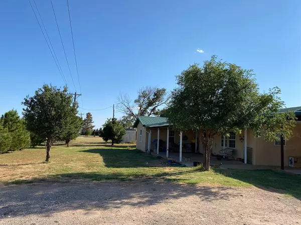 1511 Country Club Road, Brownfield, TX 79316